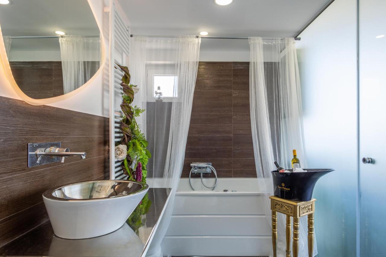 Villa Casa Del Mar 利加里亚 外观 照片