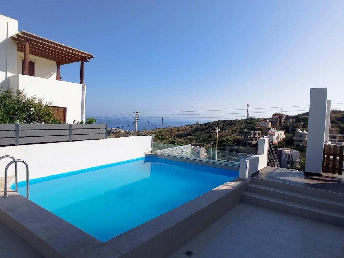 Villa Casa Del Mar 利加里亚 外观 照片